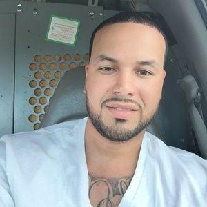 Meet your Posher, Javier